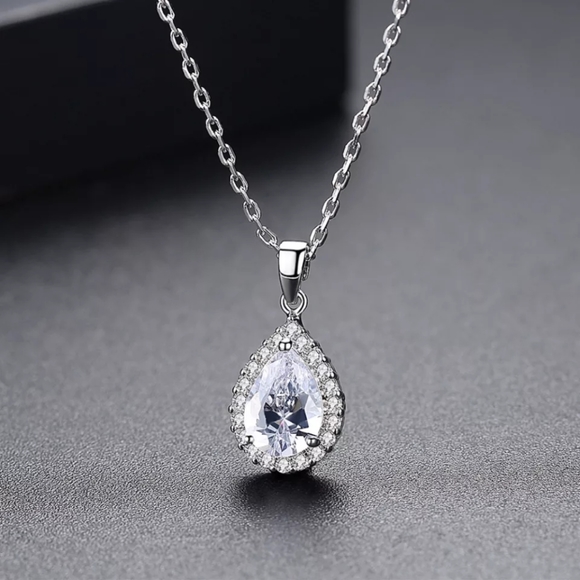 Jewelry - New 925 Silver Drop Color Diamond Necklace